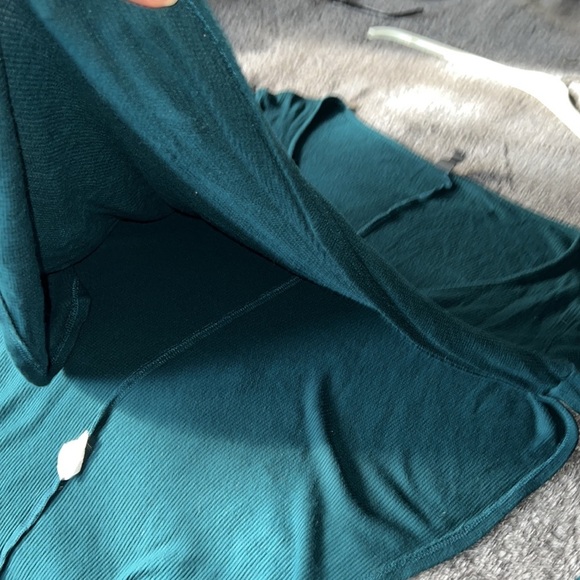 WINDSOR LONG SLEVE KNIT TOP WITH SPLIT SIDES - Picture 7 of 10